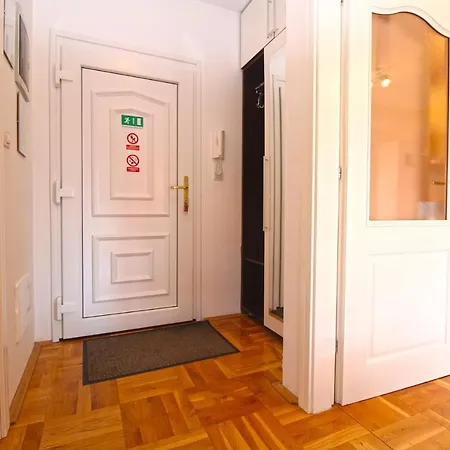 Apartament Stinjan 2287 Pula